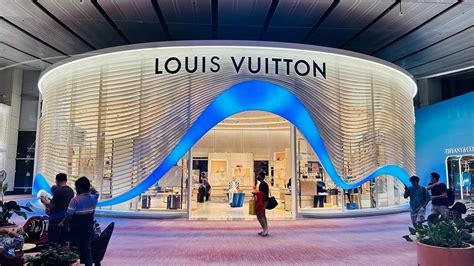 Louis Vuitton Singapore Changi Airport T1 